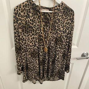 Leopard print top